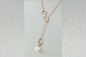 Rose Gold Pearl Necklace